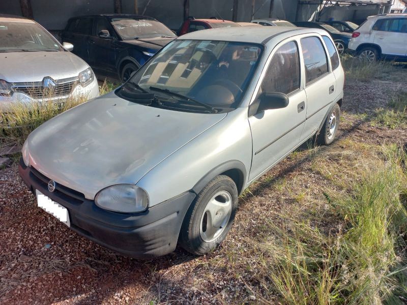 GM/CHEVROLET, CORSA WIND - PRATA 1999 Carros em leilão